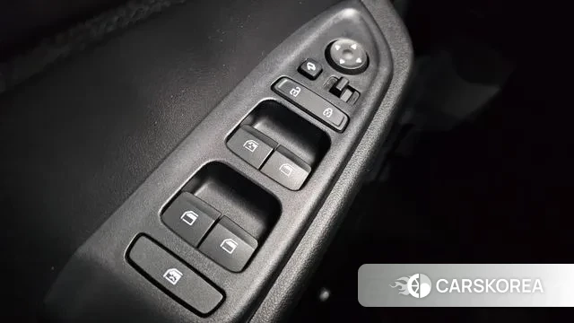 Hyundai Venue id 2941100 из Кореи 7