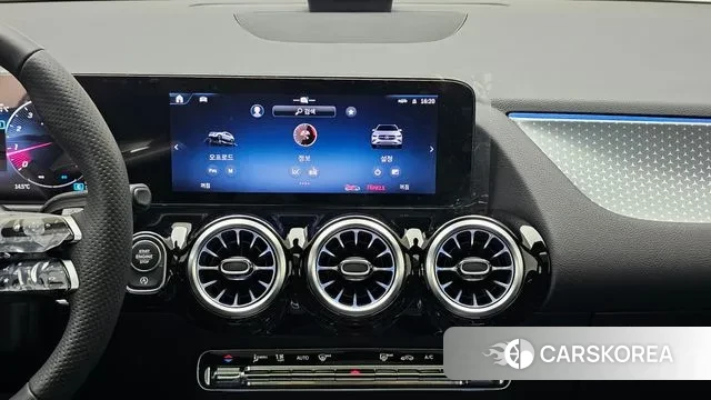 Mercedes-Benz GLA - Class H247 id 3410152 из Кореи 7