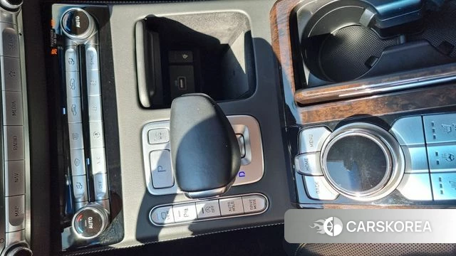 Genesis G90 id 4453432 из Кореи 7