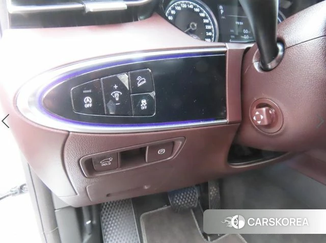 Genesis GV70 id 4580776 из Кореи 7