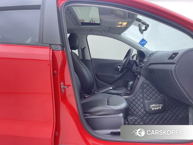 Volkswagen Polo id 4253338 из Китая 7