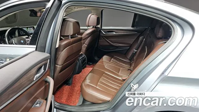 BMW 5 Series (G30) id 2699503 из Кореи 7