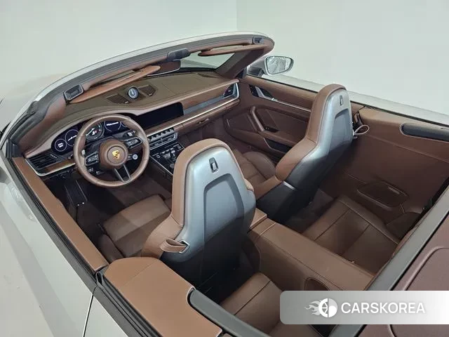 Porsche 911(992) id 3037997 из Кореи 7