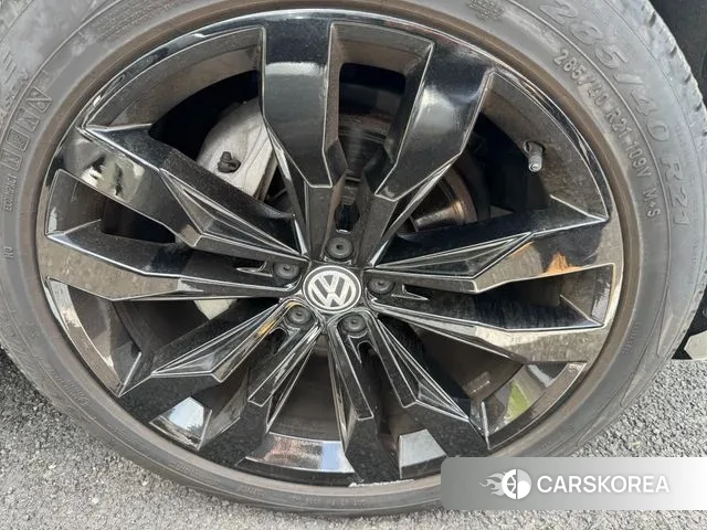 Volkswagen Touareg 3rd generation id 3055019 из Кореи 7