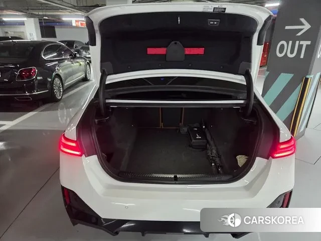 BMW 5 Series (G60) id 3769495 из Кореи 7