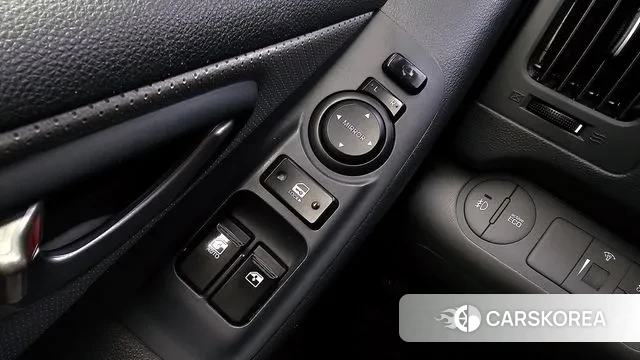 Hyundai The New Grand Starex id 3535907 из Кореи 7