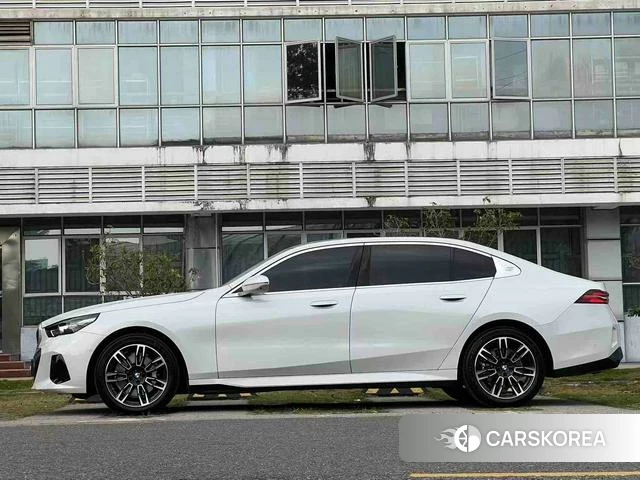 BMW 5 series id 4290897 из Китая 7