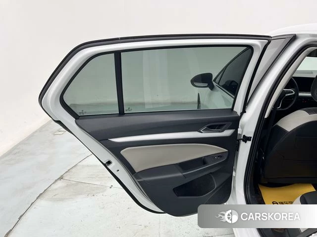 Volkswagen Golf id 4279069 из Китая 7