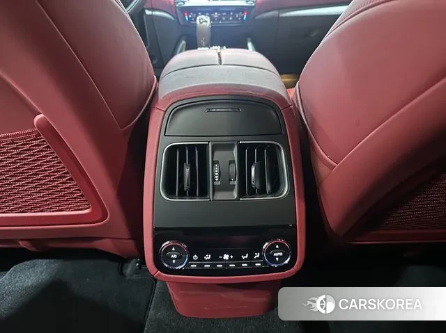 Maserati Levante id 3706836 из Кореи 7