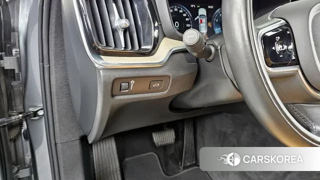 Volvo V60 Cross-Country 2nd Generation id 3319096 из Кореи 7