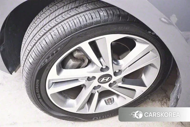 Hyundai Avante AD id 2986876 из Кореи 7