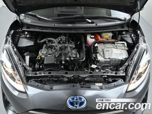 Toyota Prius C id 2657286 из Кореи 7