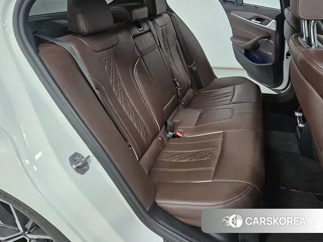 BMW 5 Series (G30) id 3366739 из Кореи 7