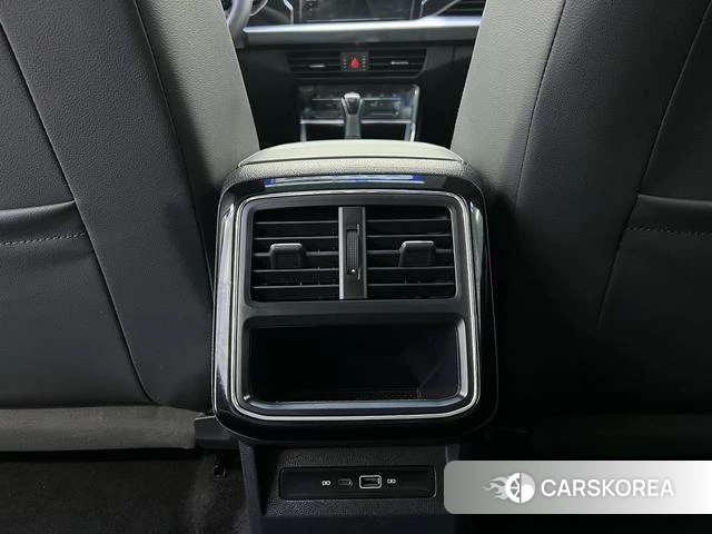 Volkswagen Passat id 4263075 из Китая 7