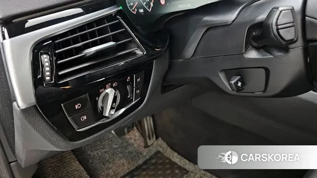 BMW 5 Series (G30) id 2966224 из Кореи 7