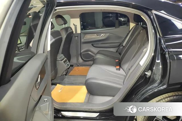 Red flag E-QM5 id 3983255 из Китая 7