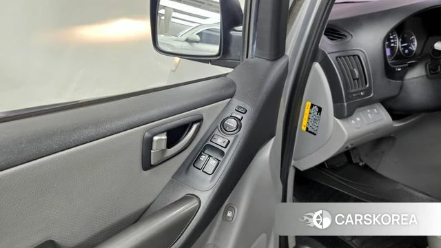 Hyundai The New Grand Starex id 3834578 из Кореи 7