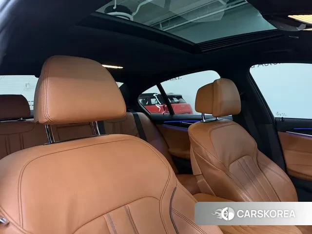 BMW 5 Series (G30) id 3601149 из Кореи 7