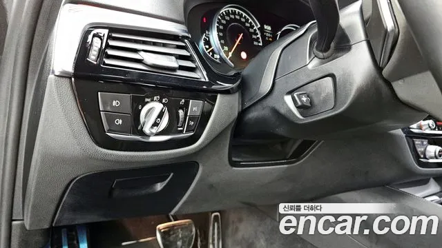 BMW 5 Series (G30) id 2850812 из Кореи 7