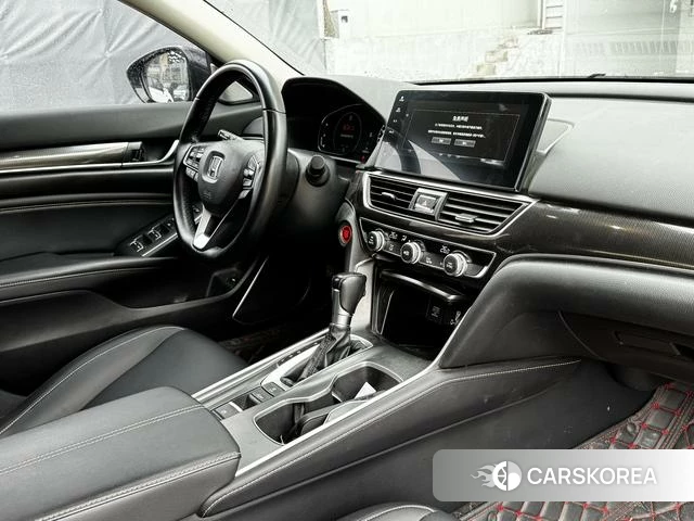 Honda Accord id 4380609 из Китая 7