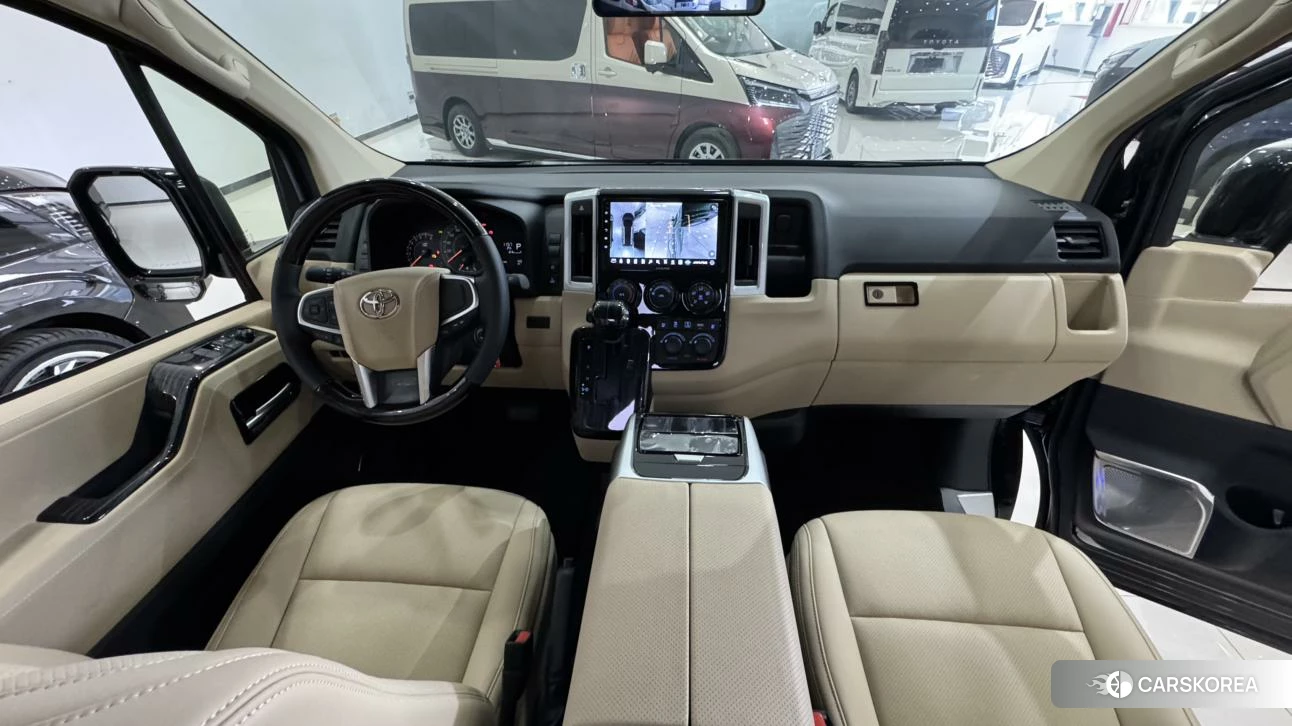 Toyota Hiace id 4468115 из Китая 7