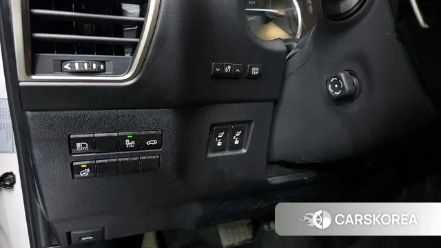 Lexus NX300h id 3761101 из Кореи 7