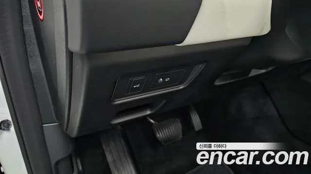 Land Rover Discovery 5 id 2852893 из Кореи 7