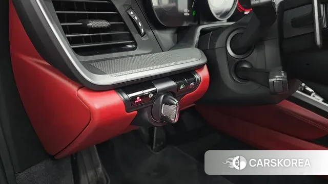 Porsche 911(992) id 3666353 из Кореи 7