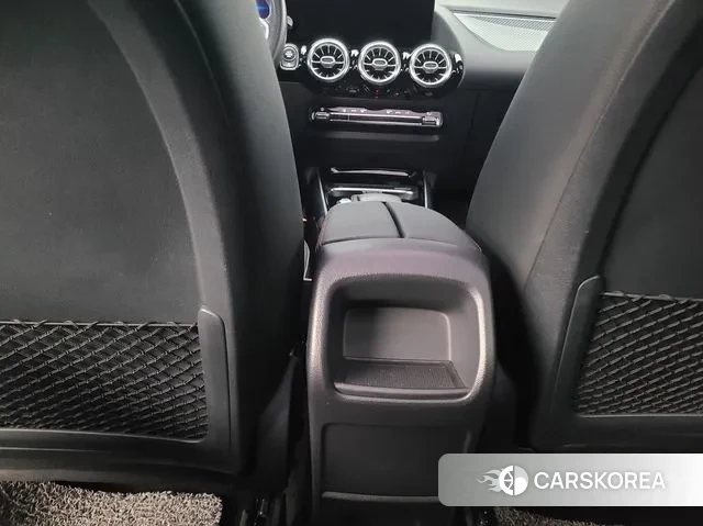 Mercedes-Benz GLA - Class H247 id 3054578 из Кореи 7