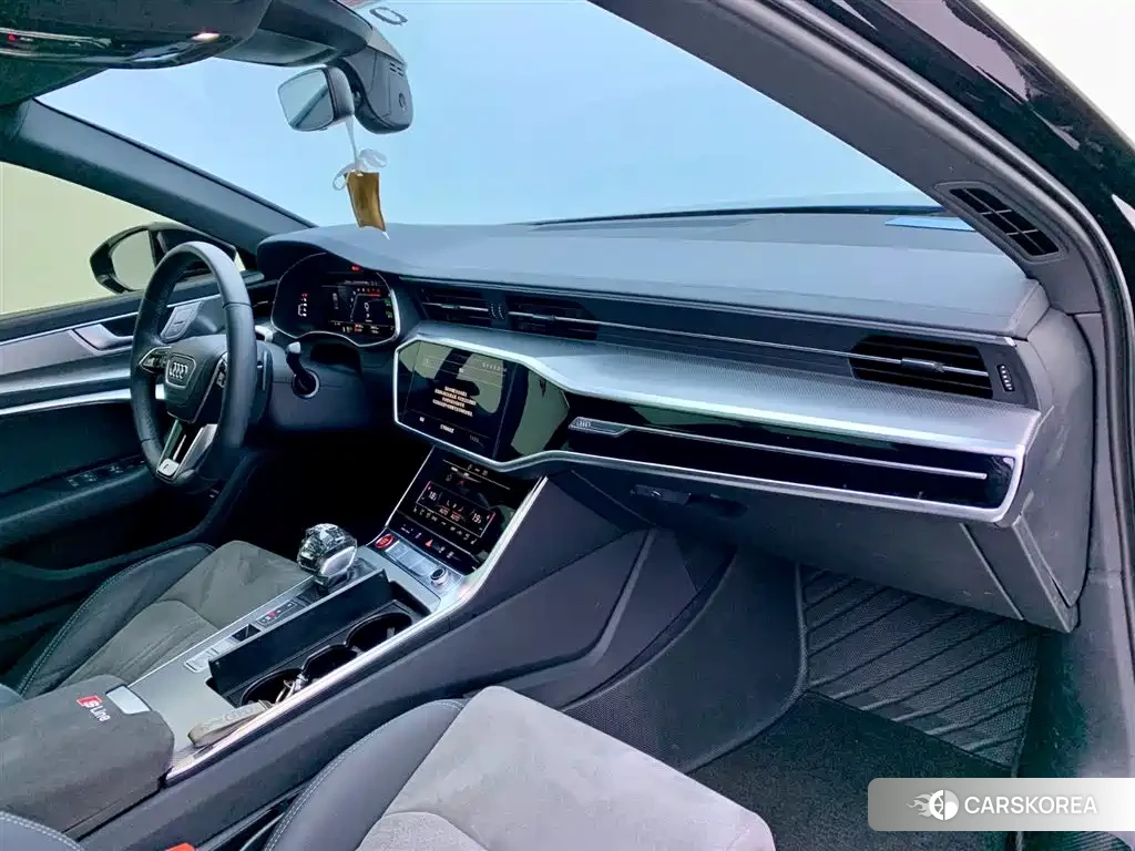 Audi A6L id 4644454 из Китая 7