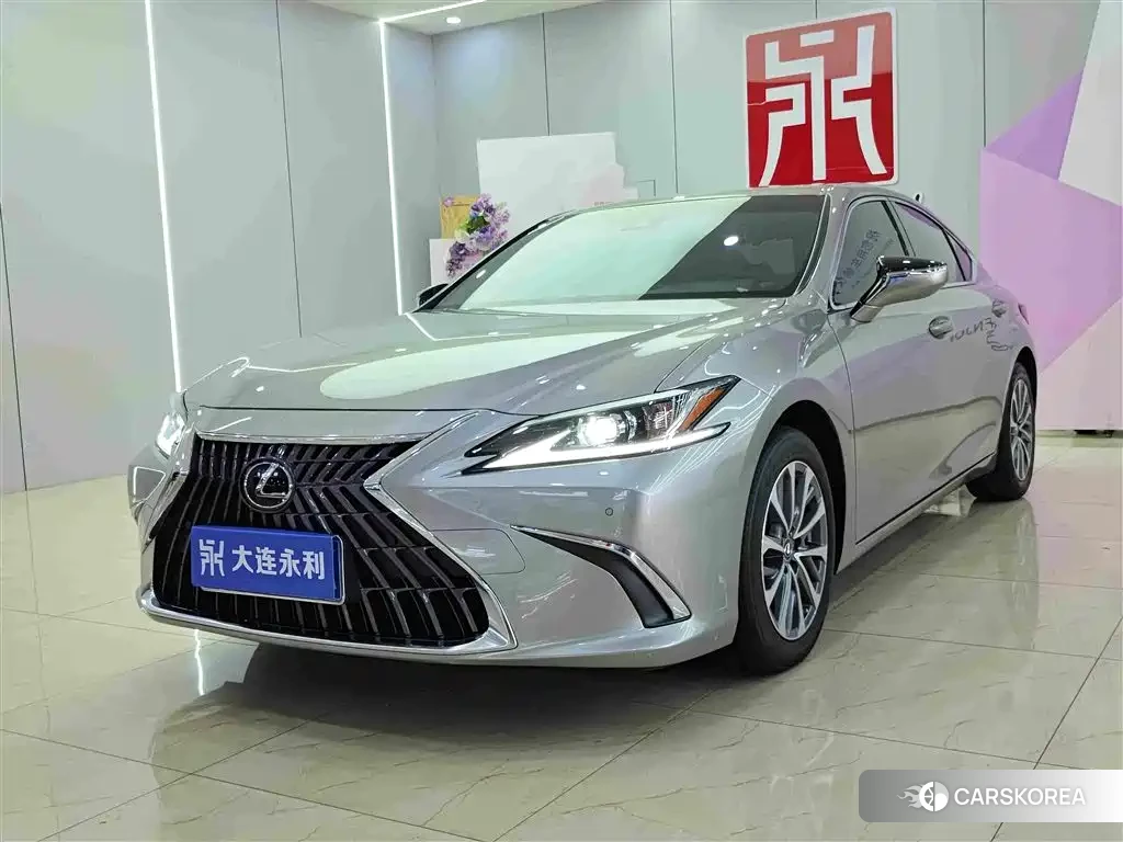 Lexus ES id 4583826 из Китая 7