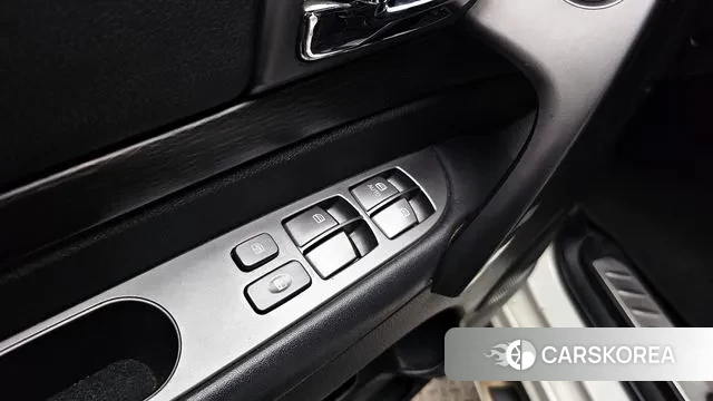 Ssangyong Korando Turismo id 3090788 из Кореи 7