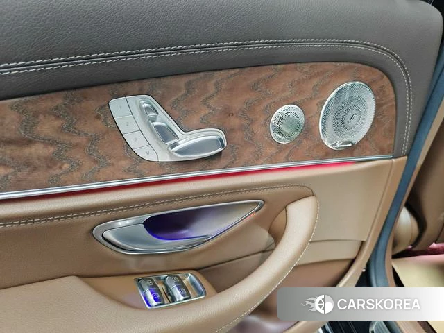 Mercedes-Benz E-class id 4259807 из Китая 7