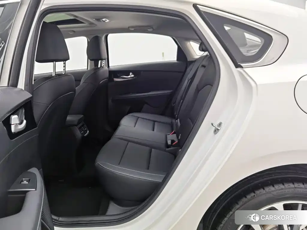 Kia K3 id 4654416 из Китая 7