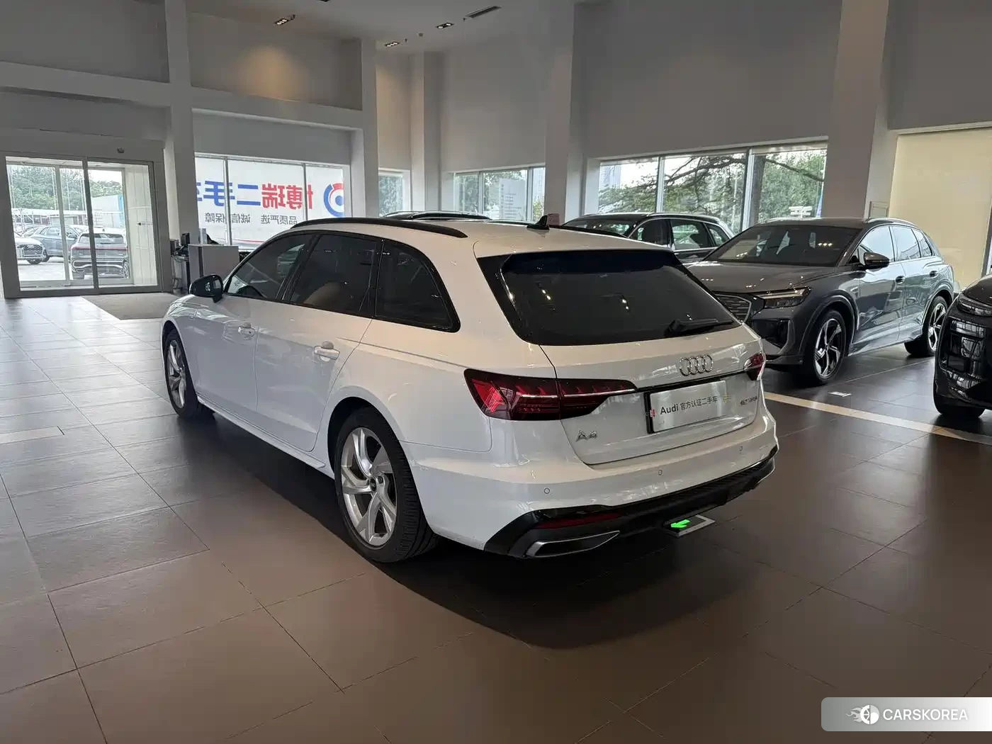 Audi A4L id 4680714 из Китая 7
