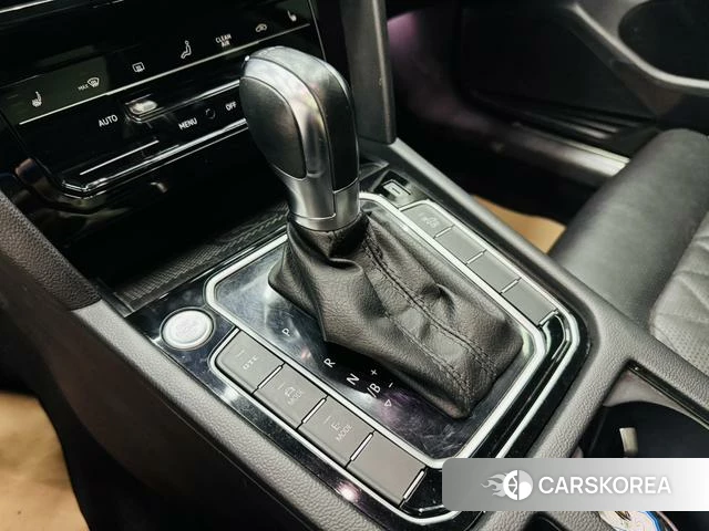 Volkswagen Magotan PHEV id 4271306 из Китая 7