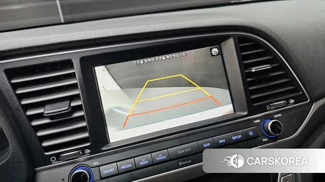 Hyundai Avante AD id 3357180 из Кореи 7