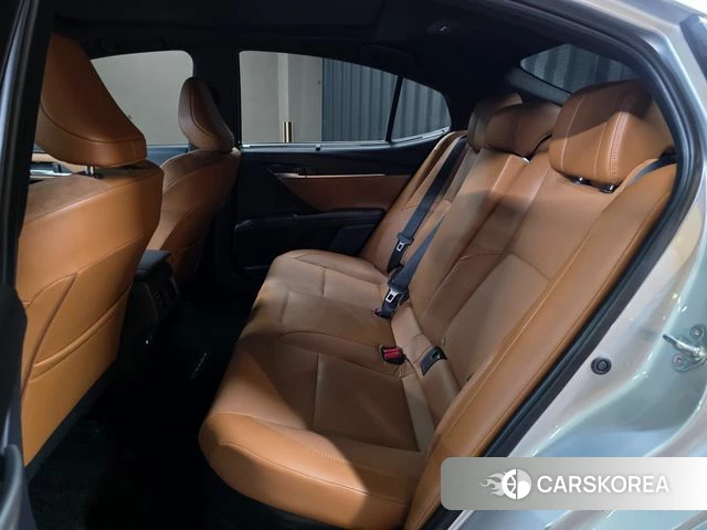 Toyota Camry (XV80) id 3896510 из Кореи 7