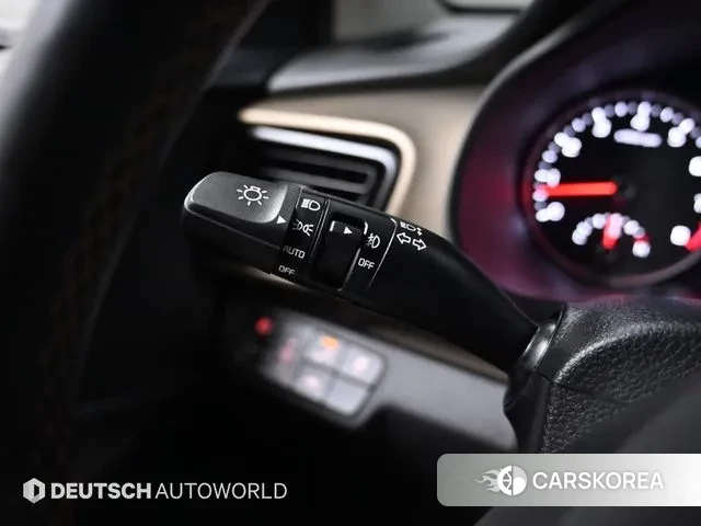 Kia Stonic id 3692230 из Кореи 7