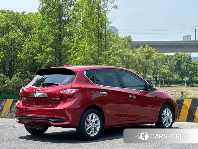 Nissan TIIDA id 4341789 из Китая 7