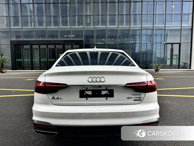 Audi A4L id 4299801 из Китая 7
