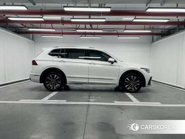 Volkswagen Tiguan L id 4261343 из Китая 7