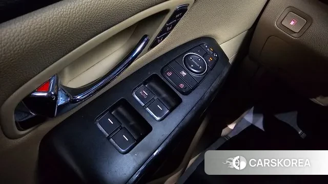 Kia The New Carnival id 3402898 из Кореи 7