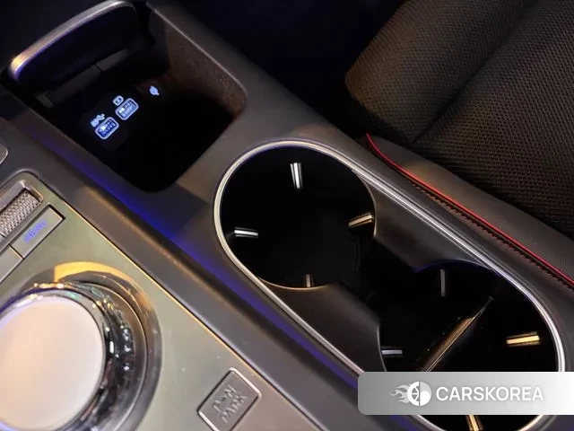 Genesis GV70 id 3493604 из Кореи 7