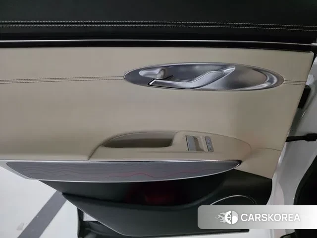 Genesis GV70 id 3726989 из Кореи 7