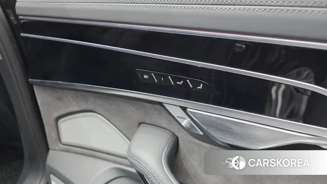 Audi A8 (D5) id 3703308 из Кореи 7