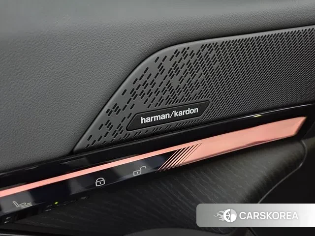 BMW 5 Series (G60) id 2983953 из Кореи 7