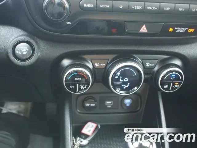 Hyundai Venue id 2880886 из Кореи 7