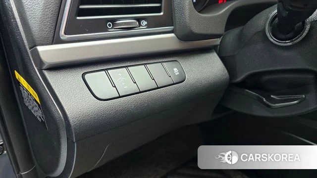 Hyundai Avante AD id 4605477 из Кореи 7