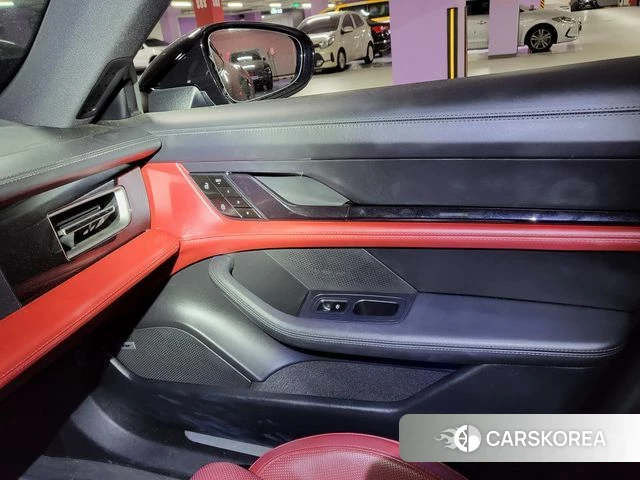 Porsche Taycan id 4542366 из Кореи 7